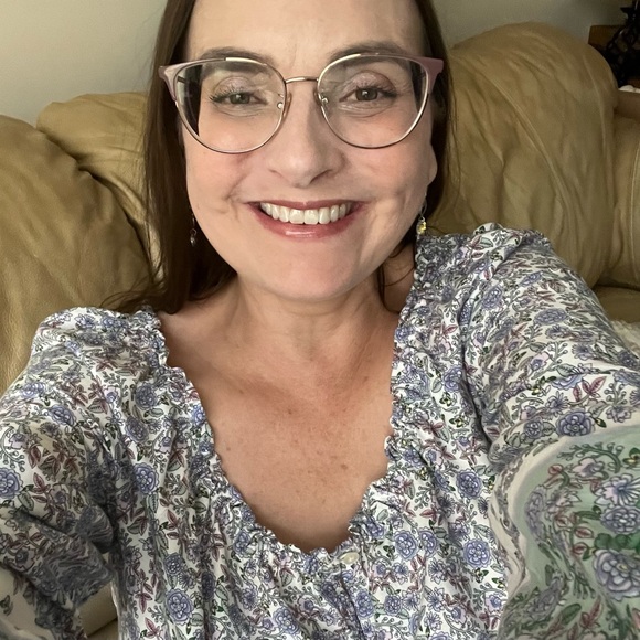 Meet your Posher, Michell - Picture 4 of 7